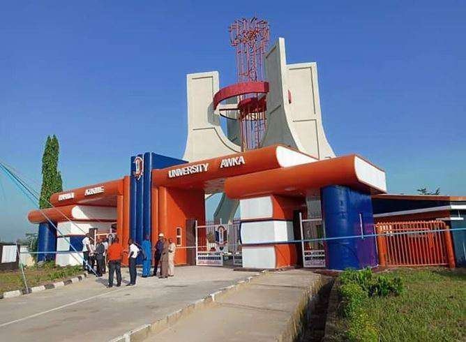 Front gate entrance of Nnamdi Azikiwe University (UNIZIK), Awka campus, site of the ongoing investigation into a student’s death.